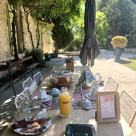 Bed & Breakfast Neuf 1752 *