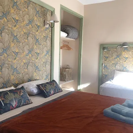 Neuf 1752 Bed & Breakfast Arles
